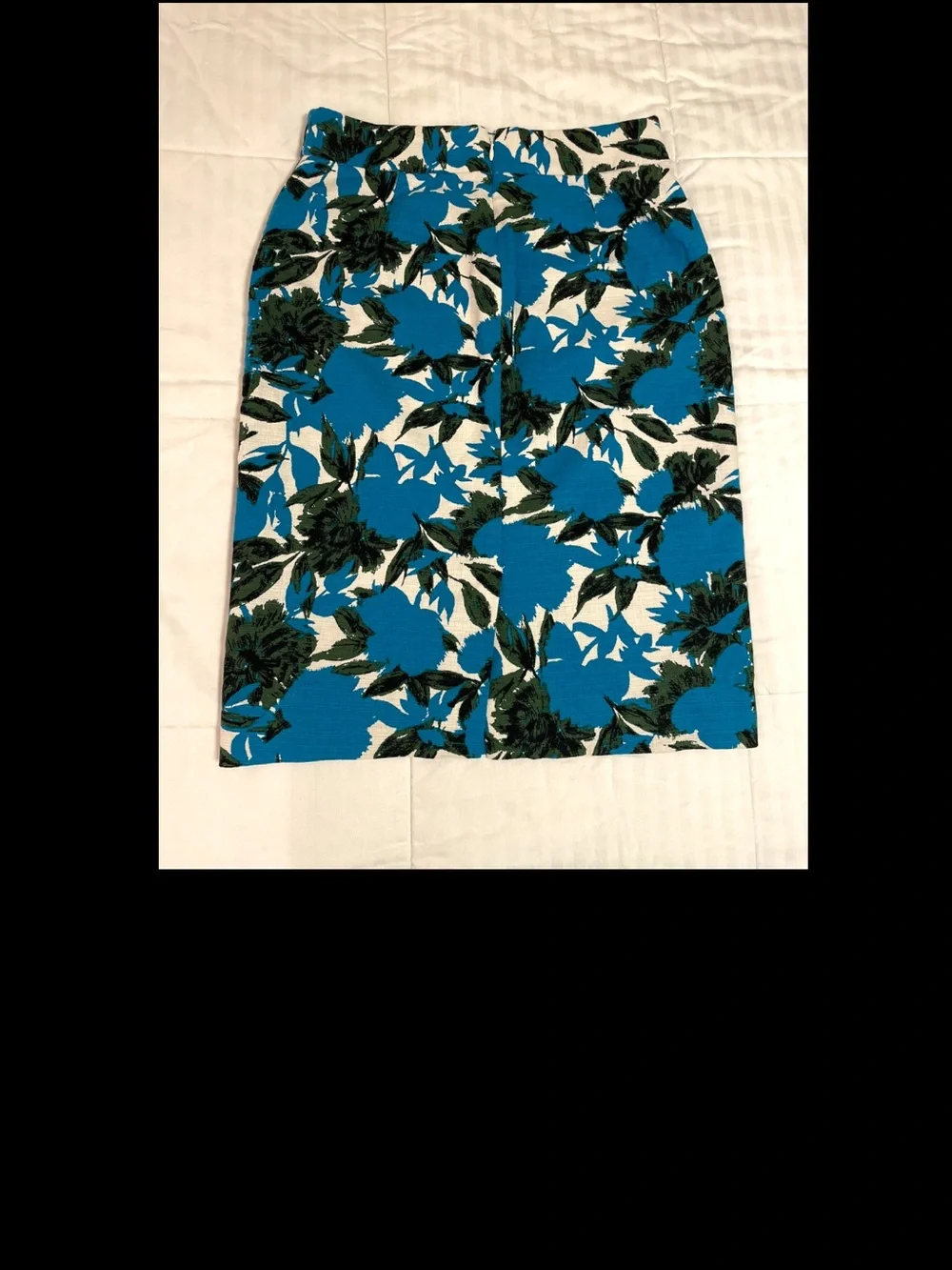 J. Crew Blue Green White Floral No 2 Pencil Skirt Lined  Size 6 Maximalist EUC